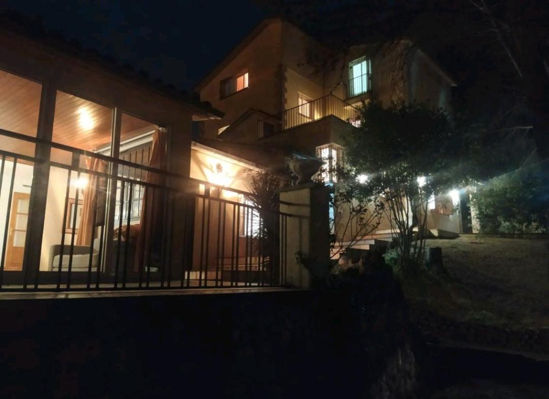 Les Canyes Cottage, Private Villa Resort Piera Ngoại thất bức ảnh
